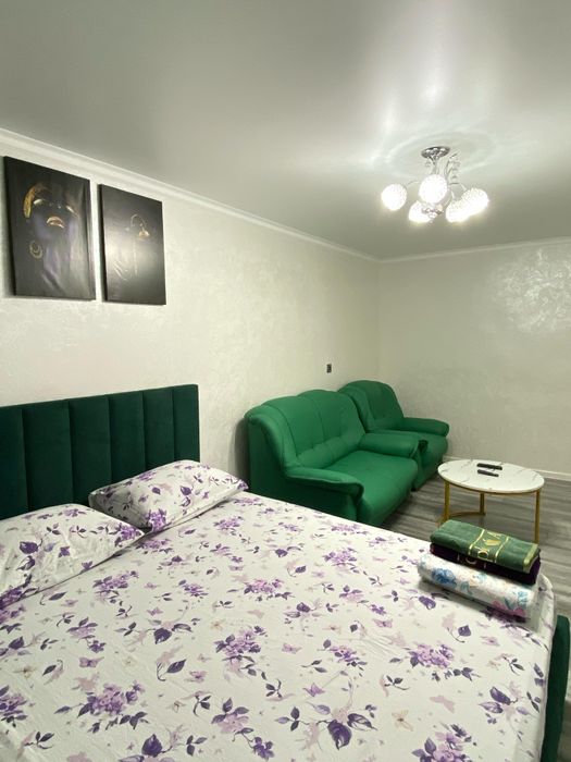 По часам 2000 тыс,В центре