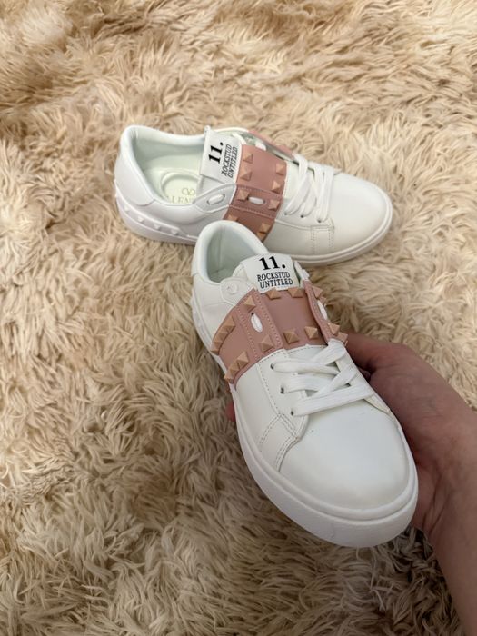 Adidasi Valentino Garavani