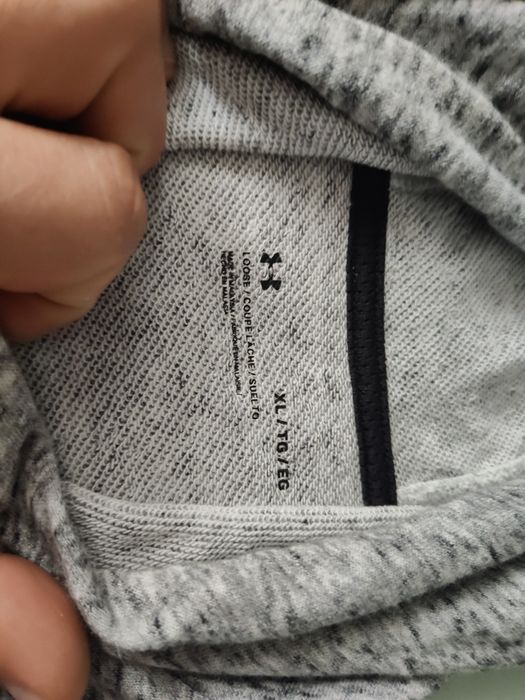 Hanorac sport Under Armour,mărime XL