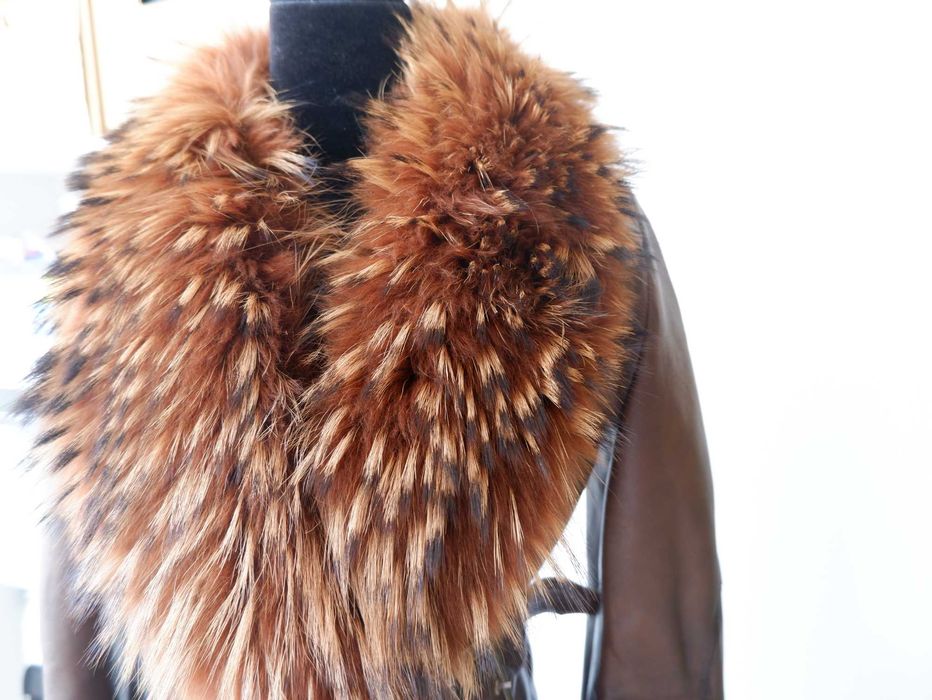 Geaca scurta din piele cu blanita naturala