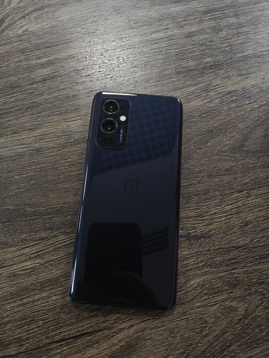 OnePlus 9 5G продам