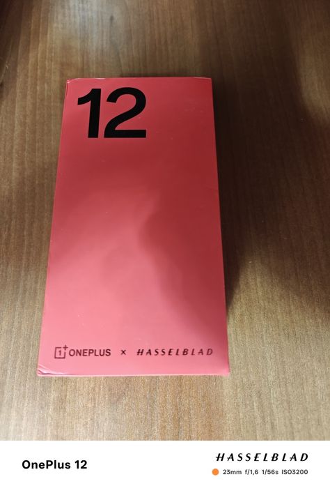 Здравствуйте продается смартфон OnePlus 12.