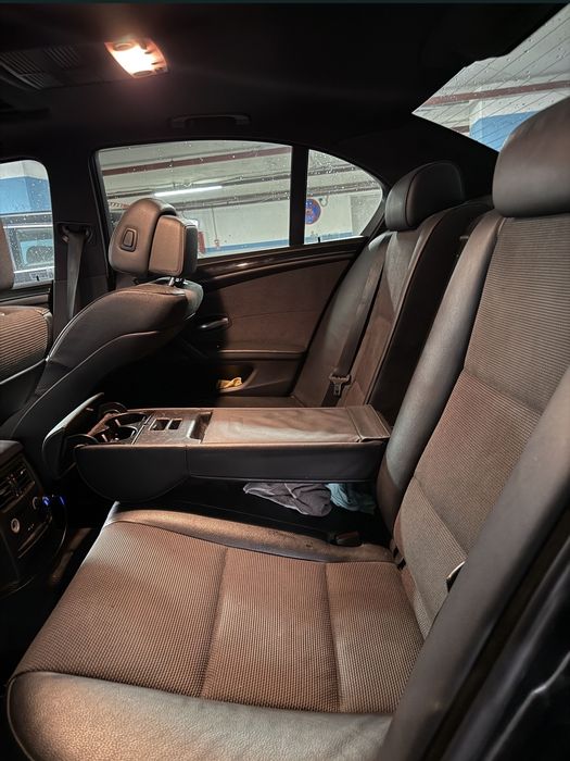 Transport privat / expres BMW 530