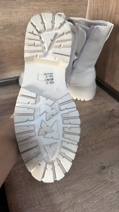 Страхотни нови боти About you