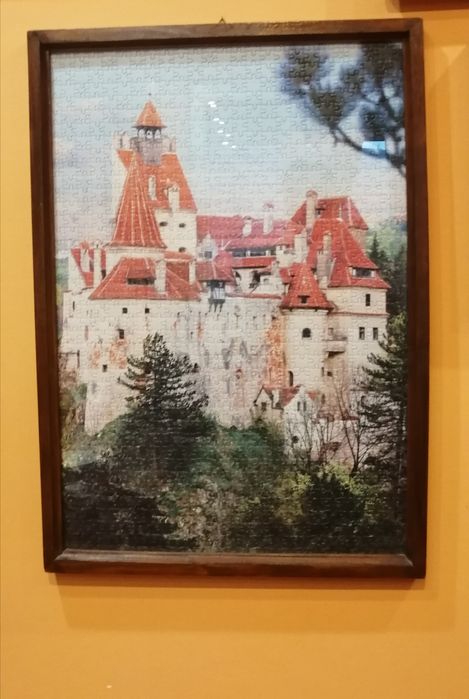 Пъзели сглобени в рамки