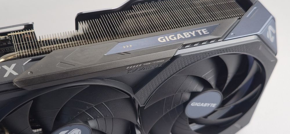 Видео карта Gigabyte Gaming OC RTX 5080 16GB GDDR7 Nvidia GeForce