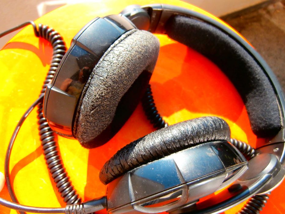 Стари DJ-слушалки Sennheiser HD215