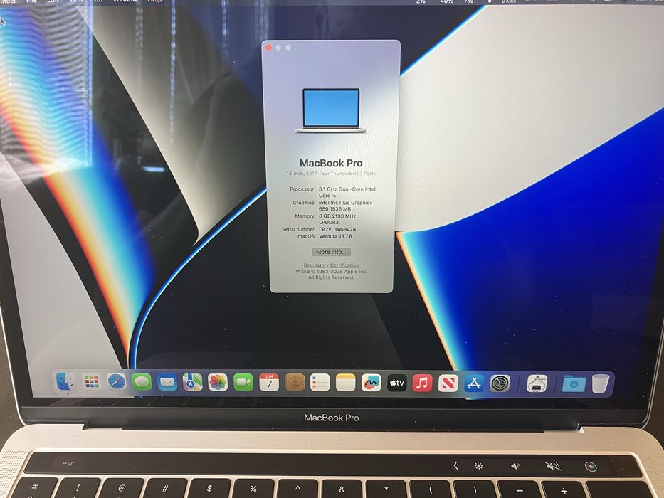 MacBook Pro 2017, four Thunderbolt touch