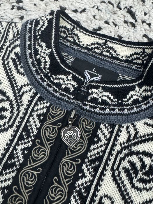 Дамска жилетка DALE OF NORWAY 100% вълна. Размер L