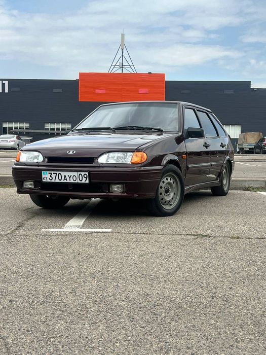 Автомобиль Ваз 2114
