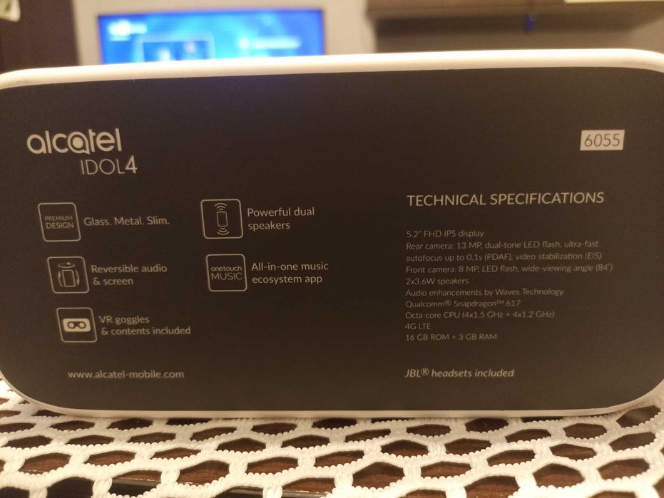 Продавам виртуални очила ALCATEL IDOL 4