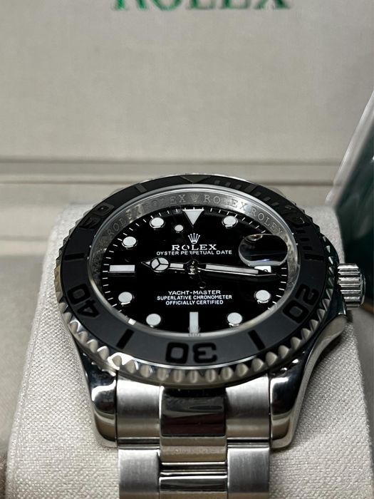 Rolex (Yacht Master Limited Edition 42m)