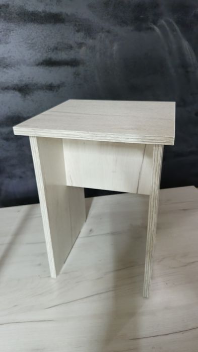 Стол кухонный с табуретками