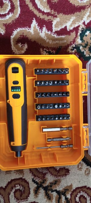 otvertka akkumulyatornya