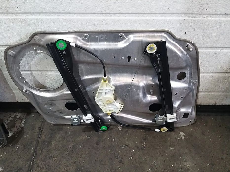 Macara geam electric dreapta fata mercedes c class w204 963758102