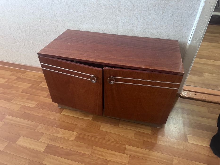 Даром советская мебель