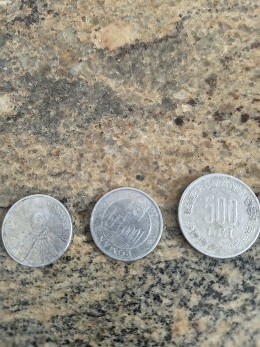 Vând aceste monede vechi