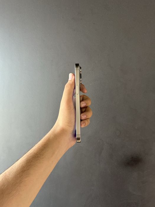 Iphone 15 pro max idael
