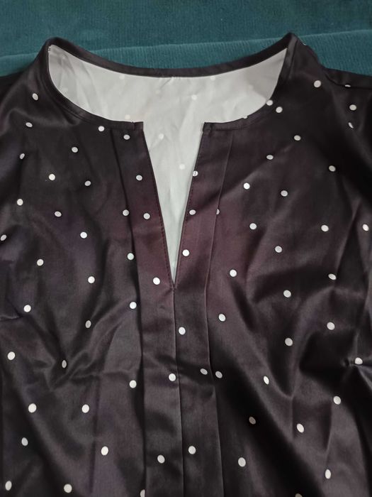 Дамска блуза в черен цвят