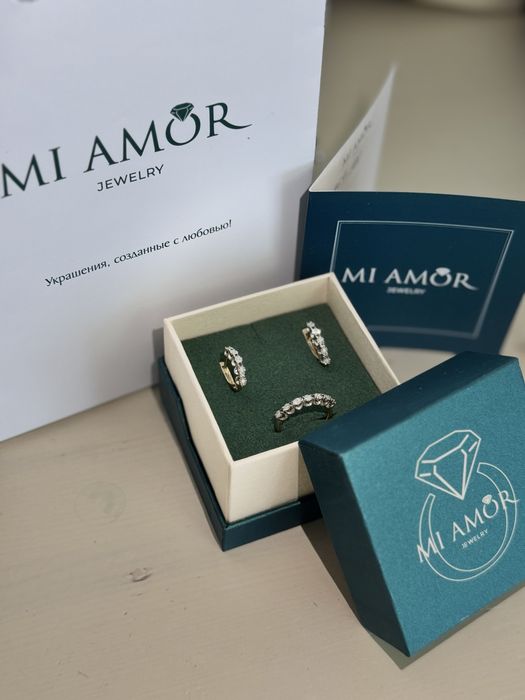 Продам бриллиантовый набор новый