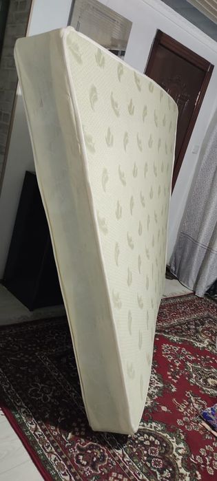 Продаётся матрас 160/200
