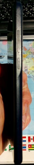 Продавам смарт телефон TCL 305