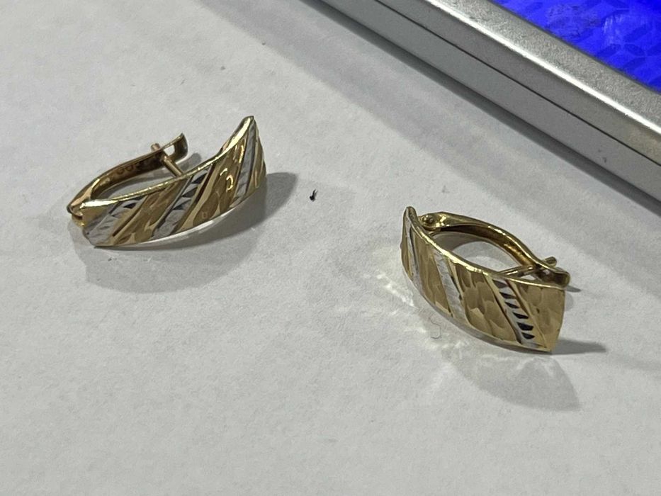 Златни обеци 1.5 гр 585