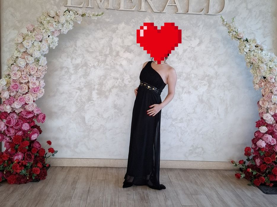 Rochie neagra de seară