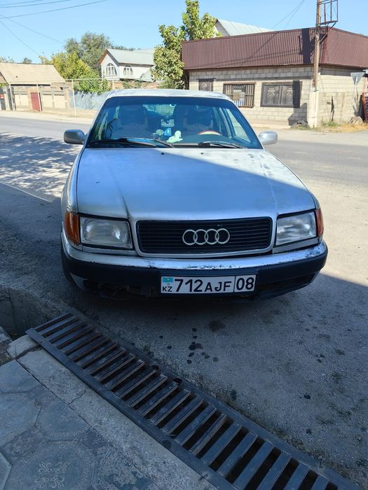 Продам Ауди 100 С4