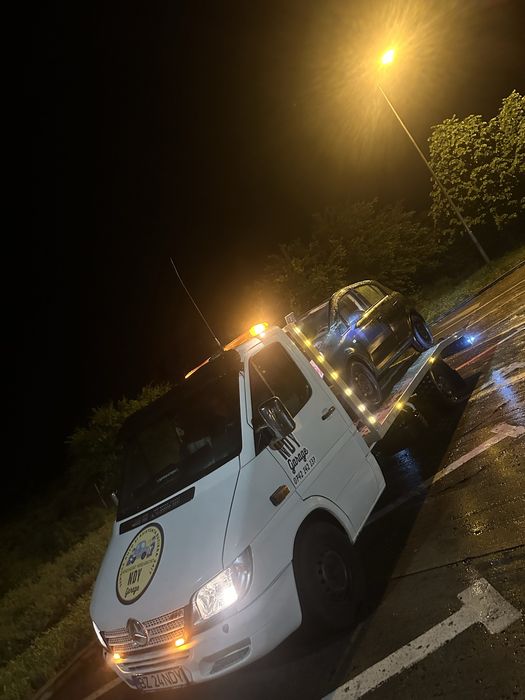 •Tractari auto• Asistenta rutiera• Transport auto• 24/7•
