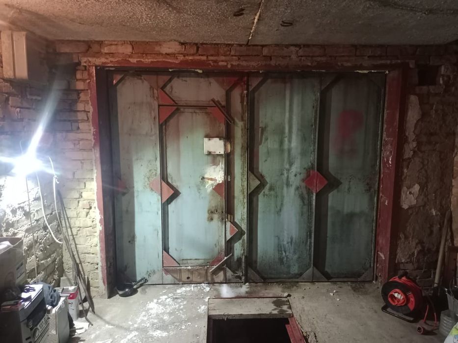 Продам гараж в районе КШТ