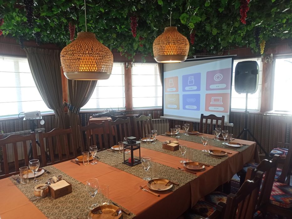 А.Р.Е.Н.Д.А проэктор проектор с полотном с доставкой и установкой А.Р.