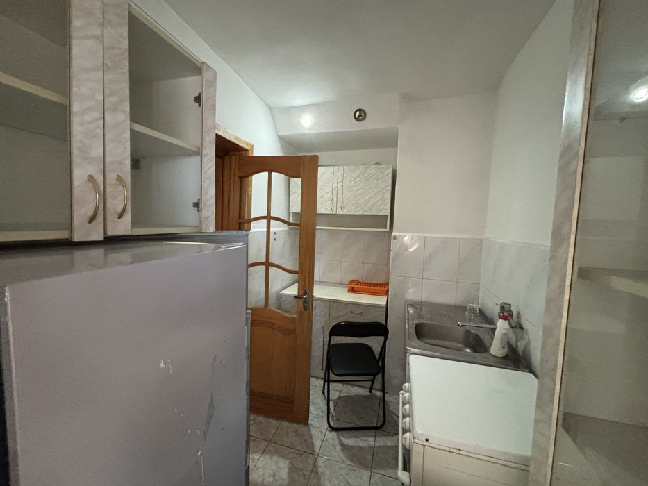 Garsonieră de închiriat