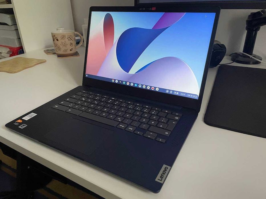 Laptop Lenovo Slim 3 Chromebook 14'' 64gb storage 4gb RAM