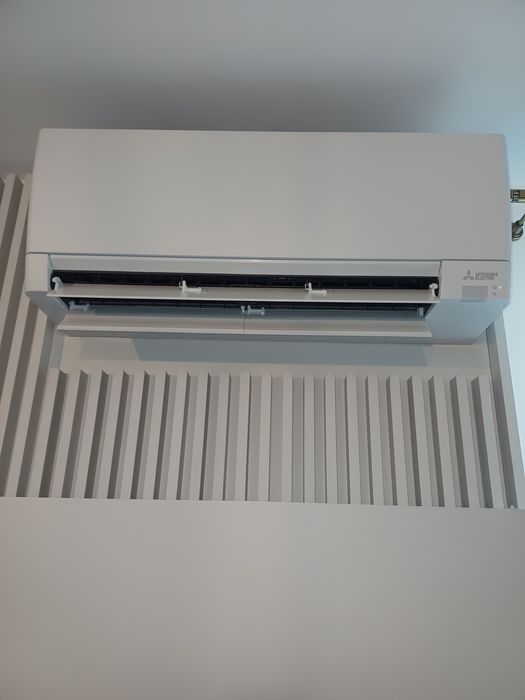 Montaj aer conditionat  ,încărcare freon