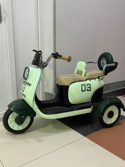 Электромобиль детский