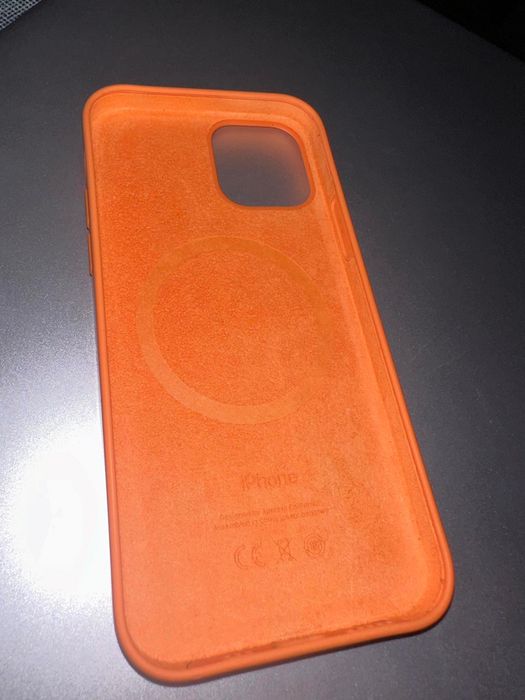 Оригинален кейс на Apple за iPhone 12/12Pro