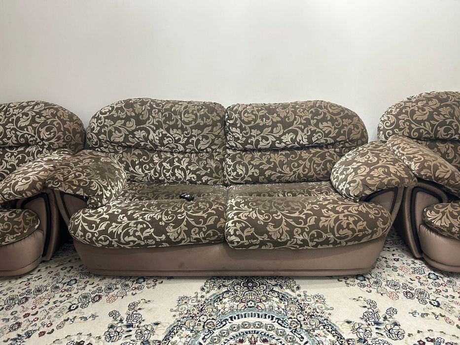 Диван+ 2 кресло.