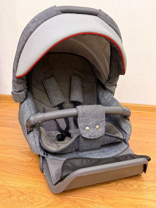 Продам коляску Adamex