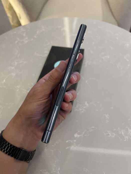 Продается флагман Samsung Galaxy S22 ULTRA 5G