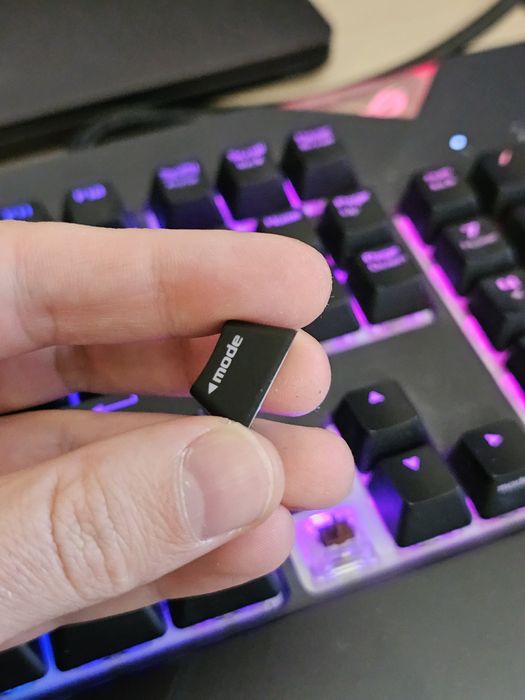 Tastatura gaming mecanica Asus Rog strix flare