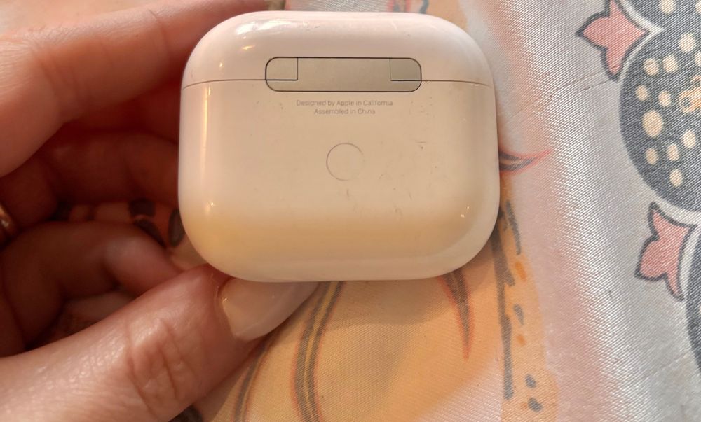 Оригинален заряден кейс за AirPods 3 – без слушалки