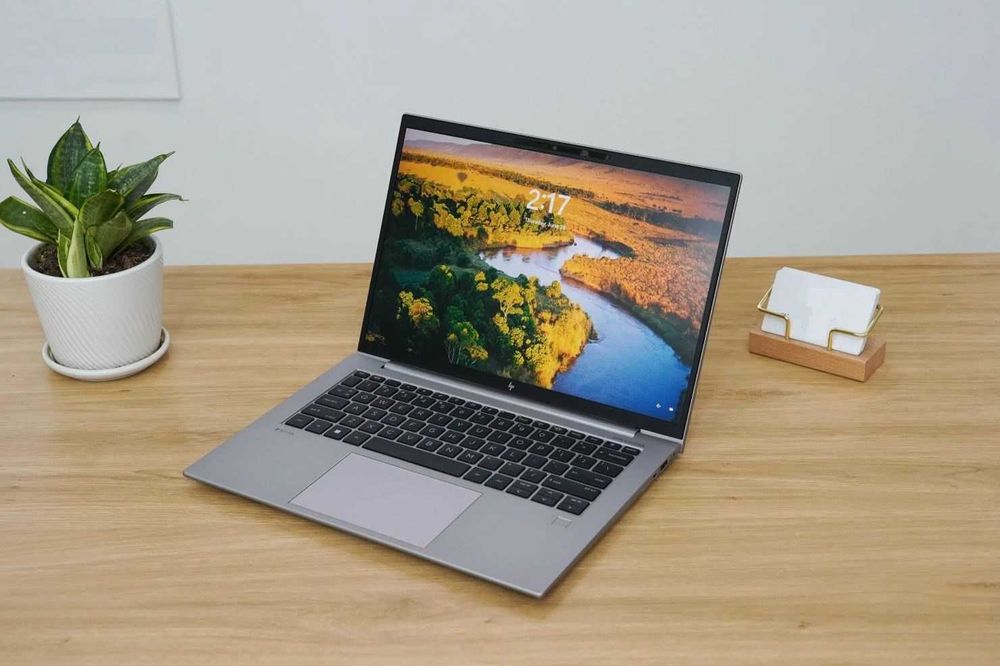 Лаптоп HP ZBook Firefly 14 G9 / iIntel® Core™ i7-1265U / 32GB DDR5 / 256GB NVMe SSD - Лицензиран Microsoft Office Pro Plus 2024