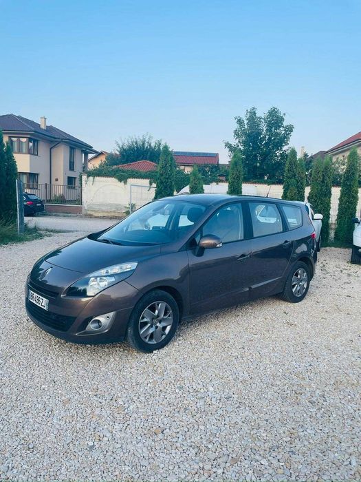 Renault Grand Scenic Euro5 - pret Black Friday