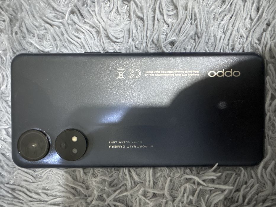Продам телефон Oppo reno8 T 4G