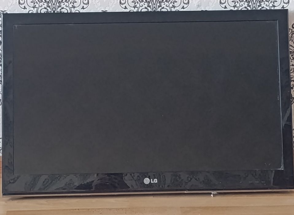 Продам телевизор LG