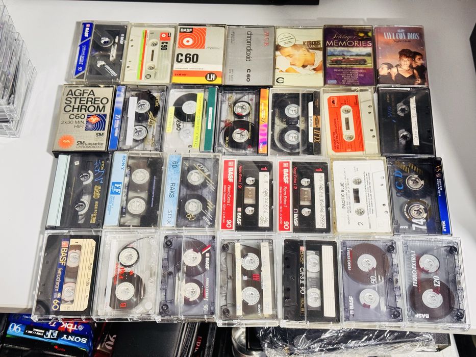 Lot mixt 100 de casete-casete Noi / inregistrate / originale cu muzica