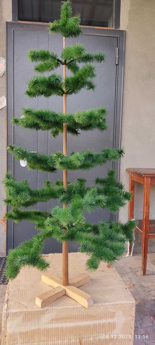 Продается  искусственная ёлка