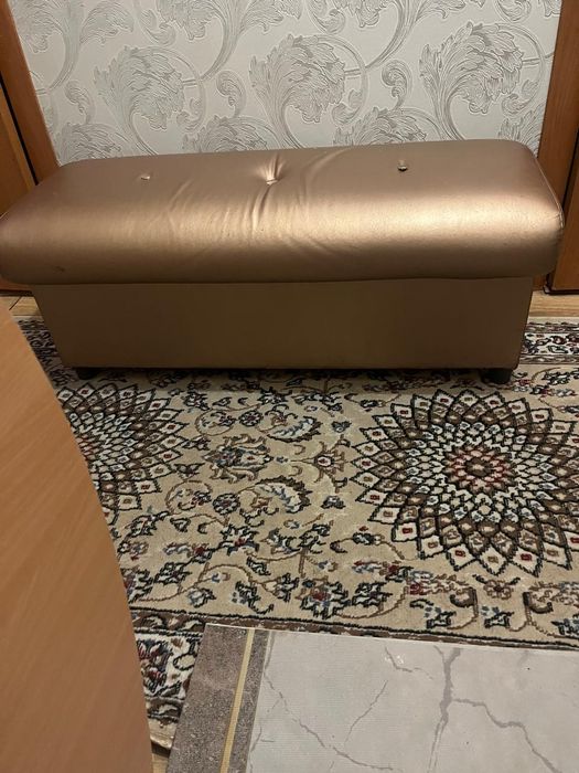 Продам старинный дубовый шкаф