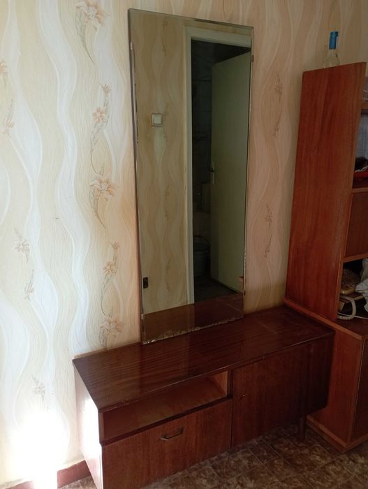 Предлагам  мебели